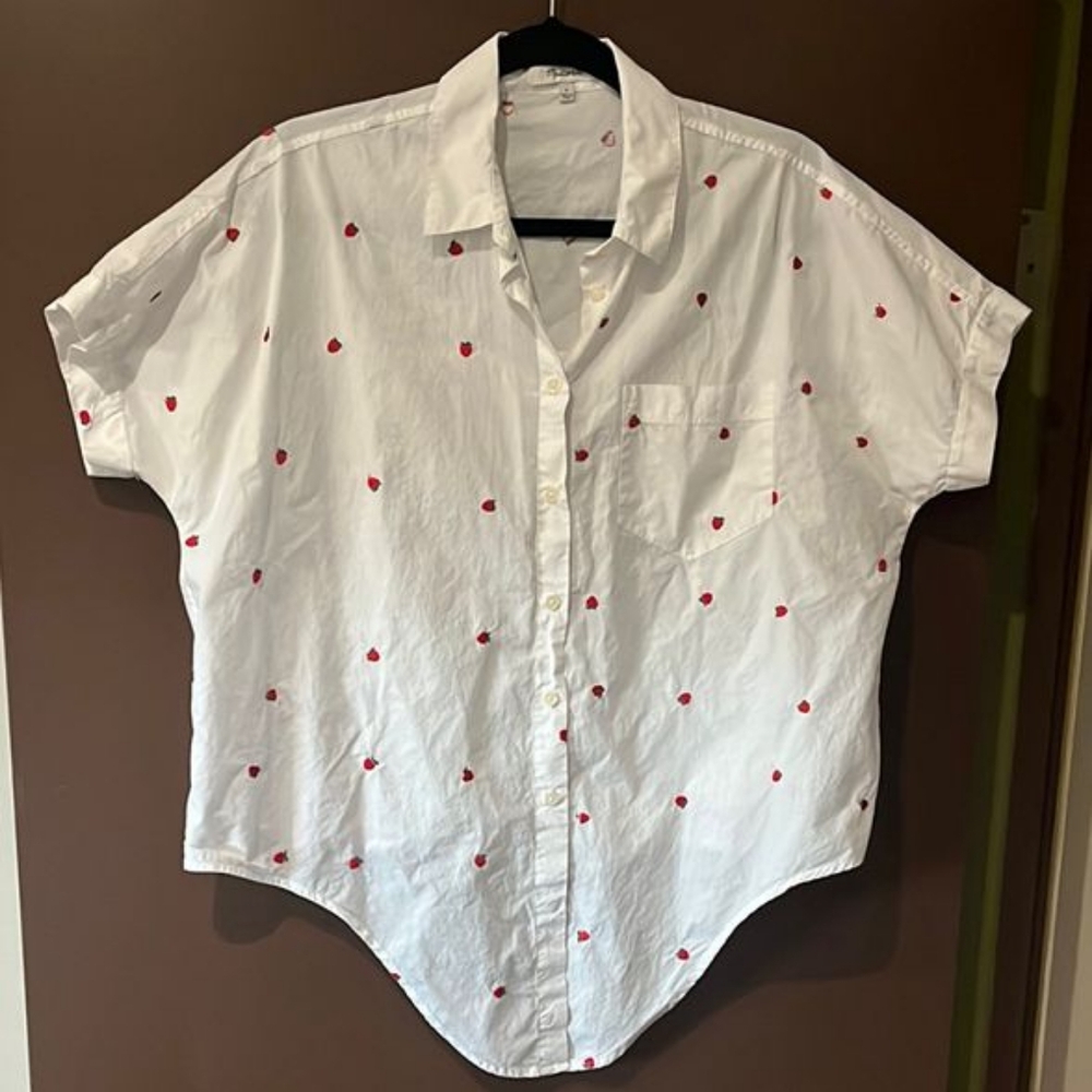 Strawberry Fruit Print Embroidered Short-Sleeve Button-Down Shirt